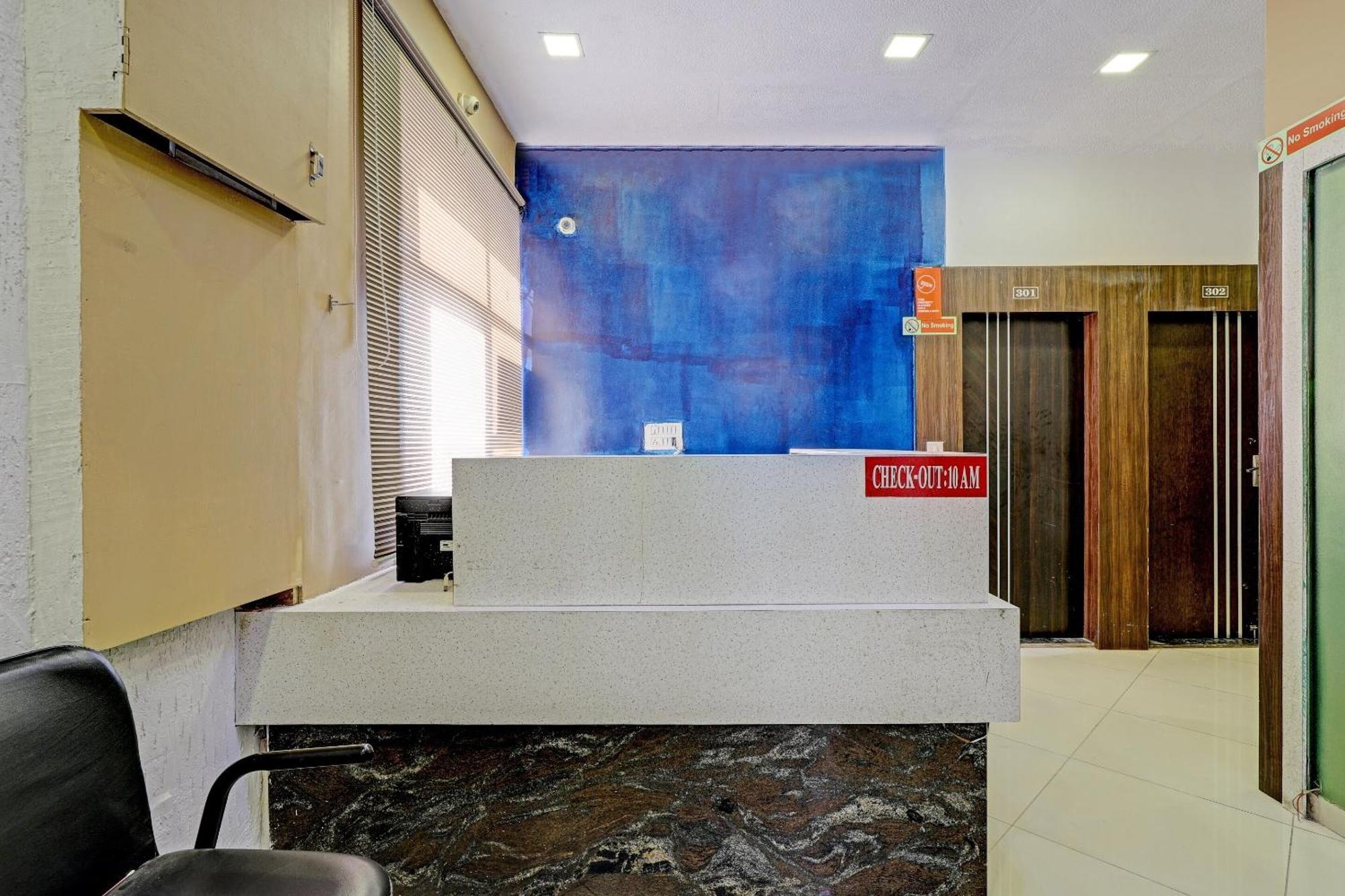 Oyo 11649 Hotel Mahima Gandhinagar Dış mekan fotoğraf