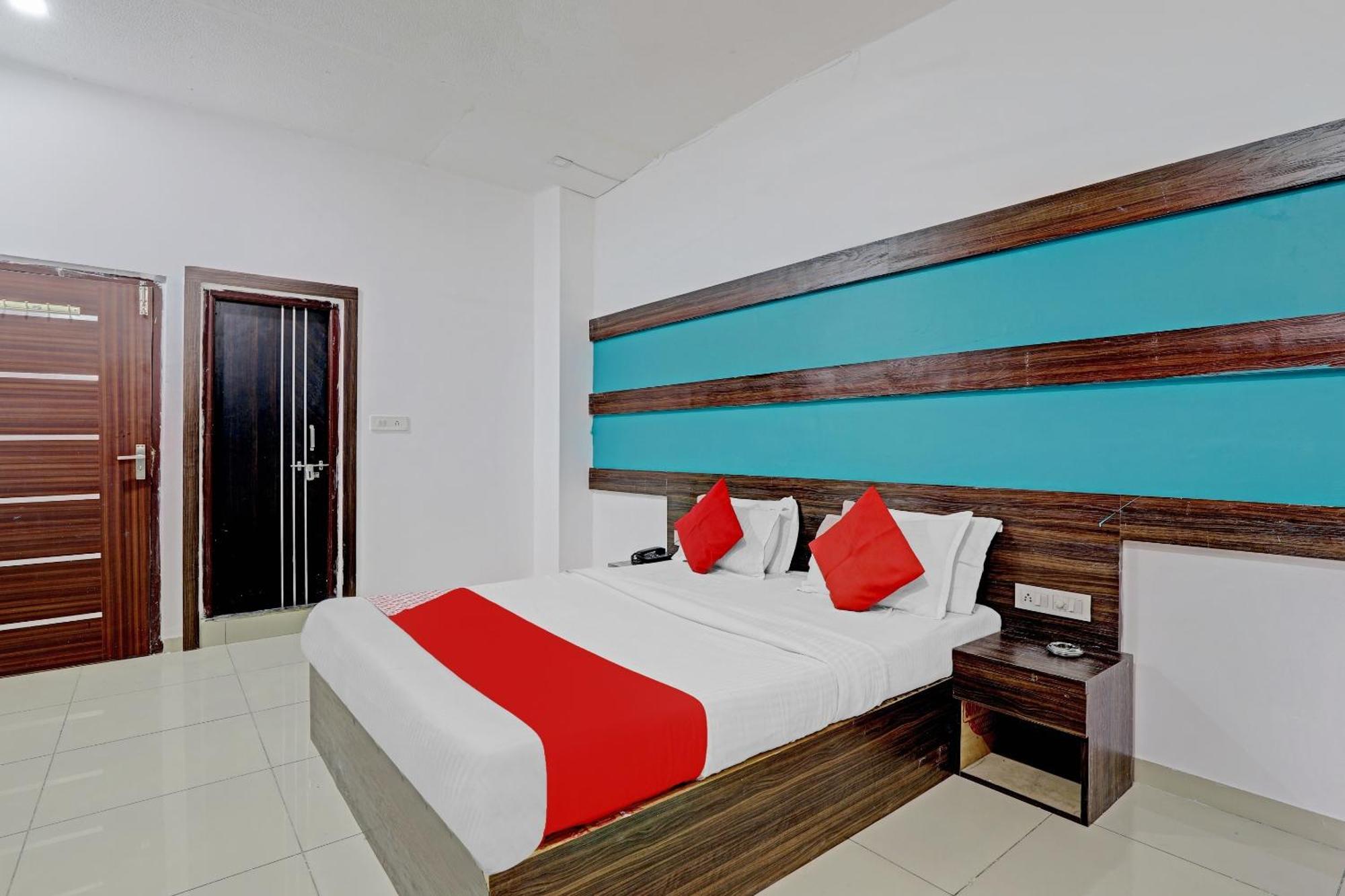 Oyo 11649 Hotel Mahima Gandhinagar Dış mekan fotoğraf